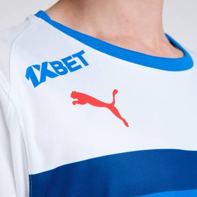 universidad_catolica_2026_puma_home_kit_05.jpeg