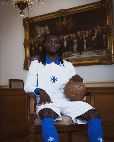 auxerre_2025_macron_120th_anniversary_kit_b.jpg