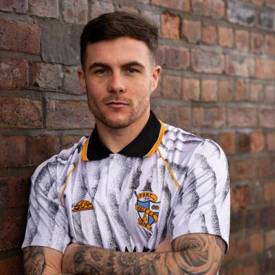 port_vale_1991_92_home_and_away_retro_shirts_a.jpeg