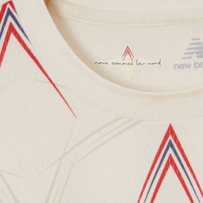 losc_lille_2022_2023_fourth_kit_f.png