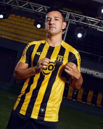 club_guarani_2023_kyrios_home_away_kits_b.jpeg
