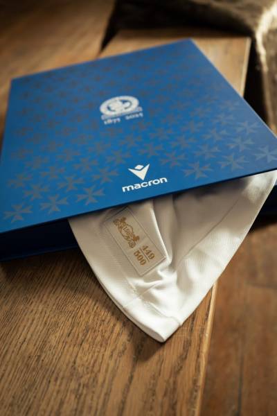 blackburn_rovers_150th_anniversary_shirt_b.jpg