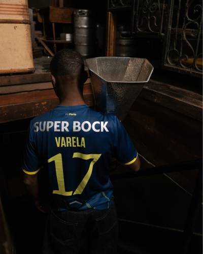 fc_porto_25_26_new_balance_fourth_kit_f.jpg