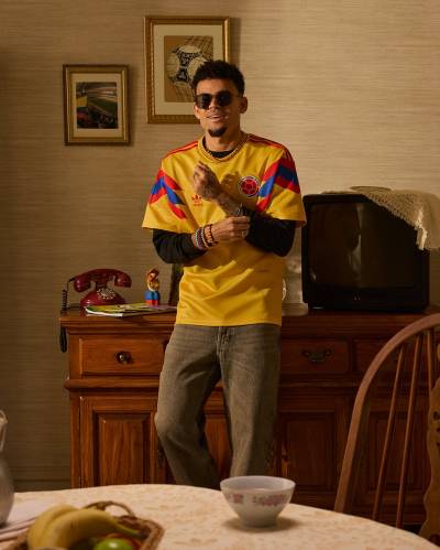 colombia_1990_adidas_home_jersey_c.jpeg