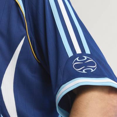 argentina_2006_adidas_away_reissue_jersey_00d.jpg