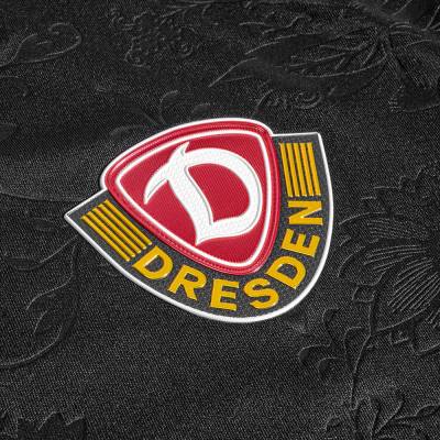 dynamo_dresden_25_26_jako_blackout_jersey_f.jpg