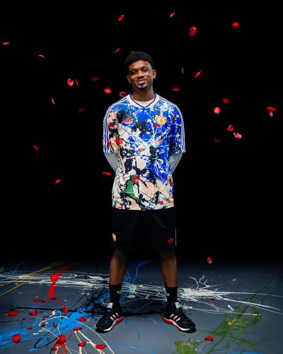 manchester_united_stone_roses_jersey_c.jpg