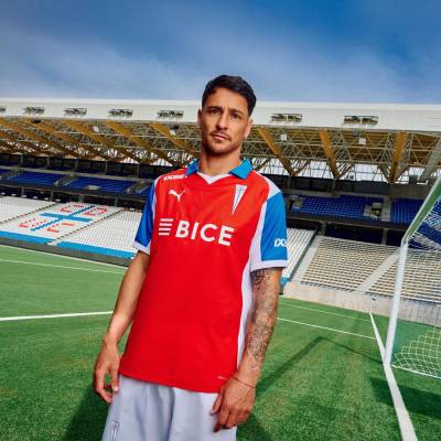 universidad_catolica_2026_puma_away_kit_a.jpg