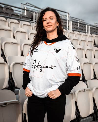 vancouver_fc_2026_hummel_away_kit_1.jpg