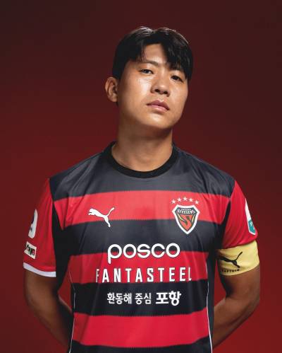 pohang_steelers_2026_puma_home_kit_c.jpg