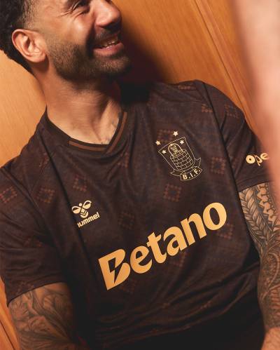brondby_if_25_26_hummel_third_kit_b.jpg