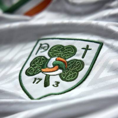 umbro_17_3_2026_football_jersey_04.jpg