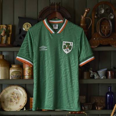 umbro_17_3_2026_football_jersey_green_03.jpg