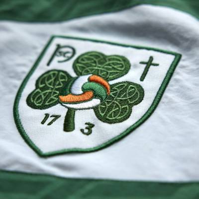 umbro_17_3_2026_football_jersey_green_06.jpg