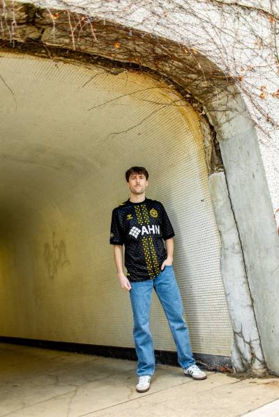 pittsburgh_riverhounds_2026_hummel_home_kit_e.jpg