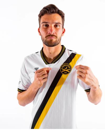 charleston_battery_2026_hummel_away_kit_d2.jpg