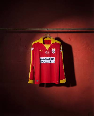 galatasaray_2026_puma_retro_collection_f.jpg