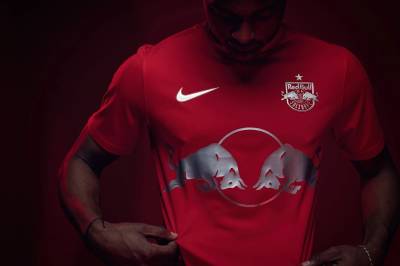 red_bull_salzburg_2022_2023_fourth_kit_7.jpg