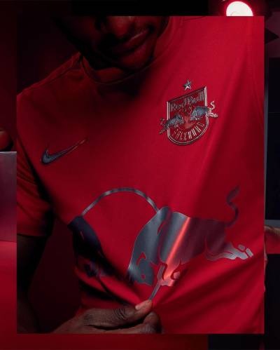 red_bull_salzburg_2022_2023_fourth_kit_8.jpg