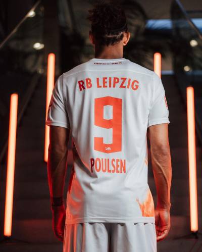 rb_leipzig_2022_2023_special_edition_on_fire_kit_9.jpg