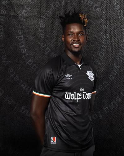 st_patricks_athletic_2026_umbro_third_black_edition_kit_0a1.jpg