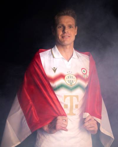 ferencvaros_2026_macron_special_edition_kit_c.jpg