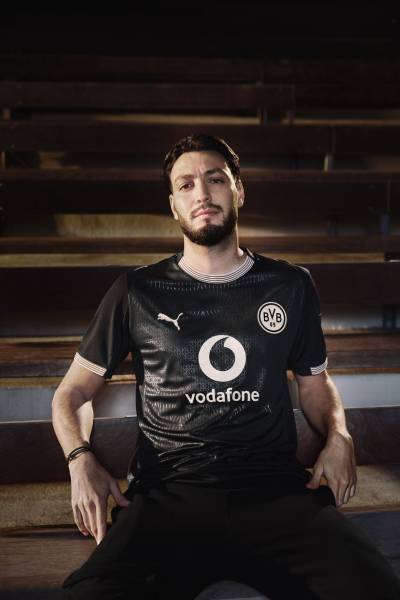 borussia_dortmund_2026_puma_rote_erde_stadium_jersey_c.jpg