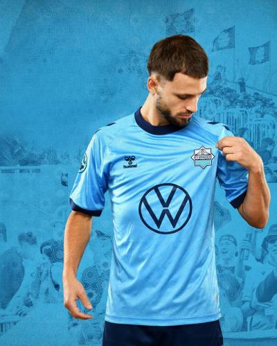 halifax_wanderers_2026_hummel_away_kit_b.jpg