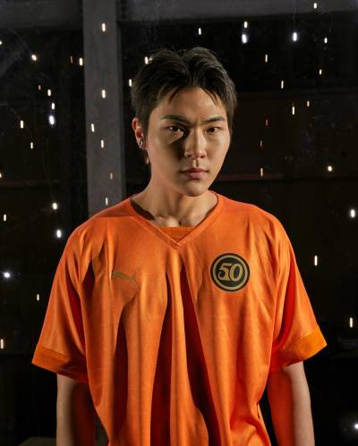 pohang_steelers_2023_special_edition_kit_b.jpeg