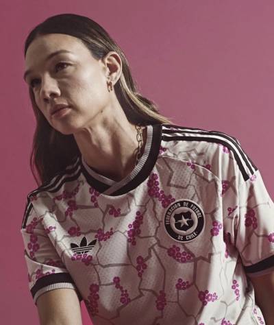 chile_2026_adidas_away_kit_b.jpeg