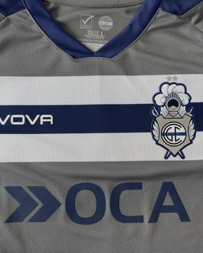 gimnasia_2026_givova_third_kit_e.jpg
