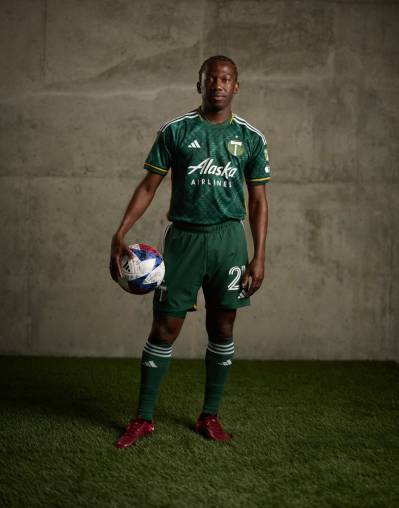 portland_timbers_2023_2024_adidas_home_kit_3.jpeg