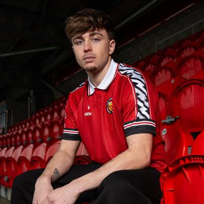fc_united_of_manchester_26_27_o_neills_home_kit_a2.jpg