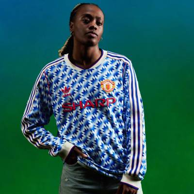 manchester_united_1990_92_adidas_away_reissue_shirt_2.jpg