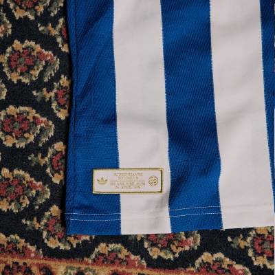 fc_copenhagen_150th_anniversary_jersey_c31.jpg
