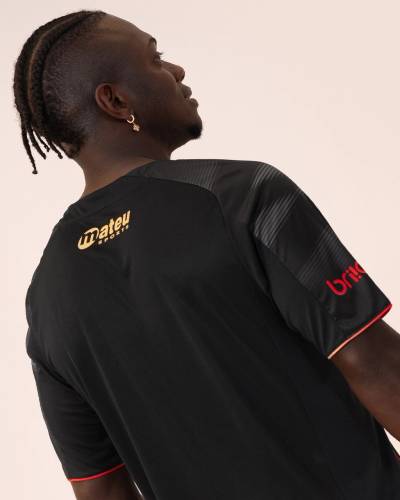 estudiantes_2026_ruge_third_shirt_h.jpg