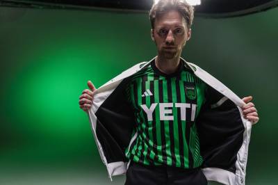 austin_fc_2023_2024_adidas_away_kit_b.jpg