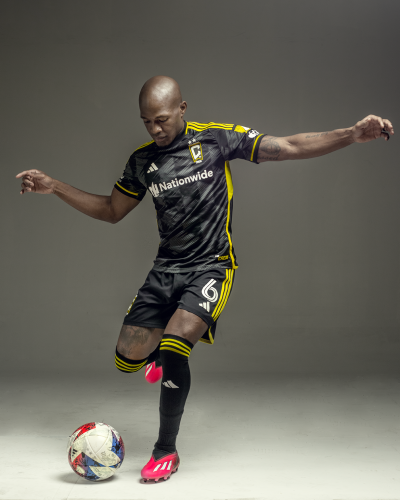 columbus_crew_2023_2024_adidas_away_kit_c.png