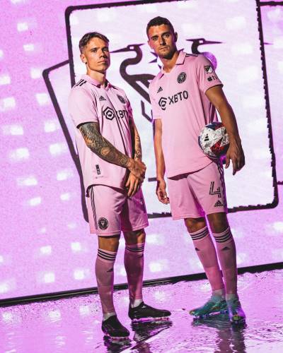 Inter_Miami_2023_2024_adidas_home_kit_b.jpeg
