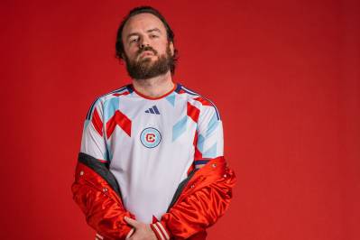 chicago_fire_2023_2024_adidas_away_kit_4.jpg