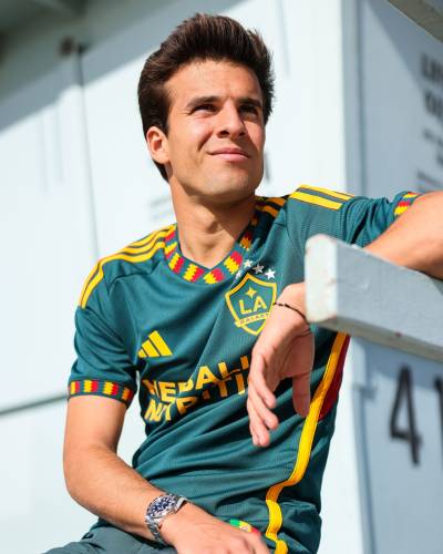 la_galaxy_2023_2024_adidas_away_kit_b.jpeg