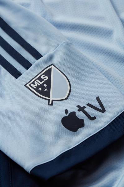 sporting_kansas_city_2023_2024_adidas_home_kit_g.jpg