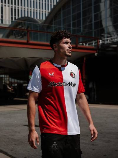 feyenoord_26_27_castore_home_kit_c.jpg