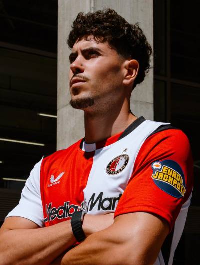 feyenoord_26_27_castore_home_kit_f.jpg