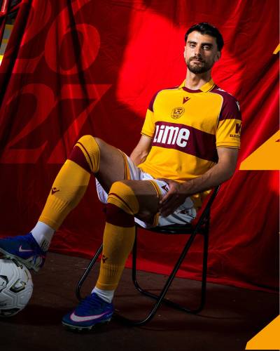 motherwell_26_27_macron_home_kit_a.jpeg