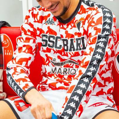 bari_lc23_2023_kappa_special_edition_pre_match_shirt_2.jpg