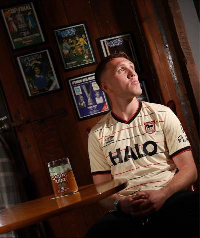 ipswich_town_26_27_umbro_away_kit_2.jpeg