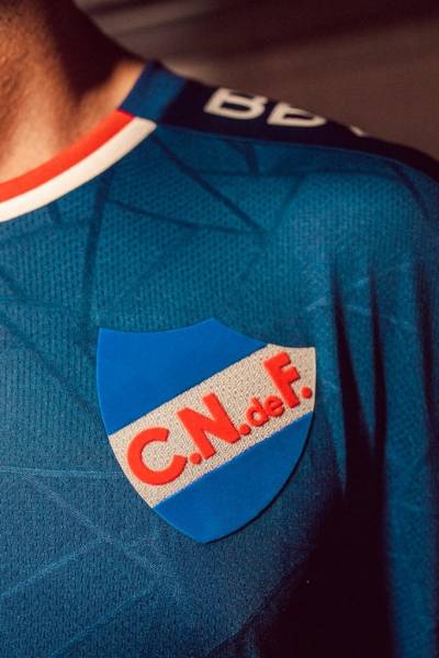 club_nacional_2023_third_kit_2.jpg