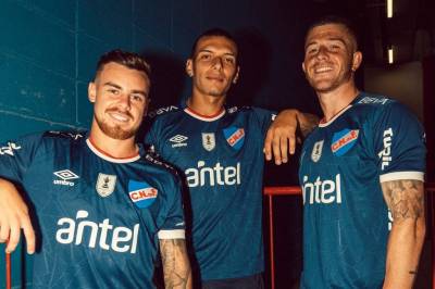 club_nacional_2023_third_kit_7.jpg
