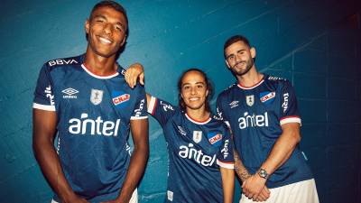 club_nacional_2023_third_kit_8.jpg